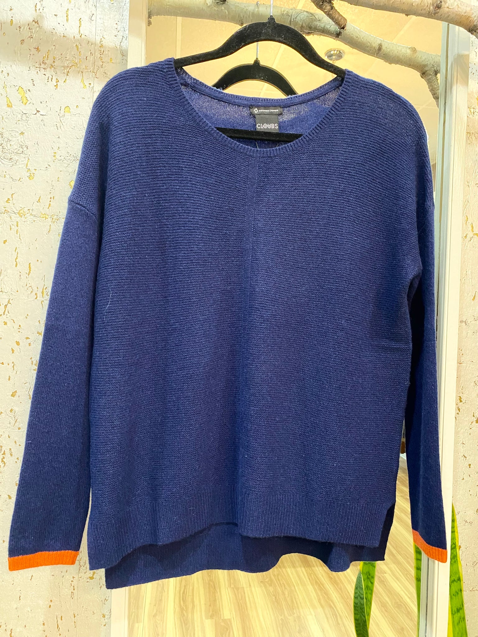 EASY FIT 100% CASHMERE SWEATER - NAVY WITH ORANGE CUFFS-LAST ONE, size s