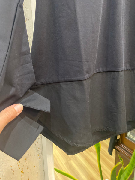 ESSENTIAL BLOUSE - BLACK