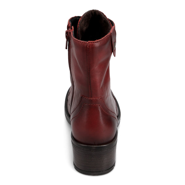 CALLA BOOTS-LAST PAIR, size 37