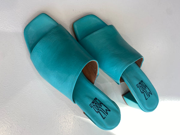 KAYE SANDAL - TURQUOISE