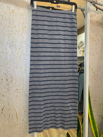 MERINO WOOL SKIRT 5005 - GREY STRIPE