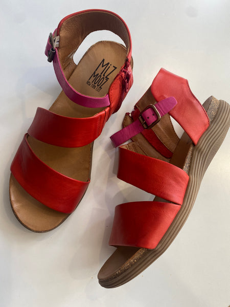 MEADOW SANDAL - SCARLET/FUCHSIA