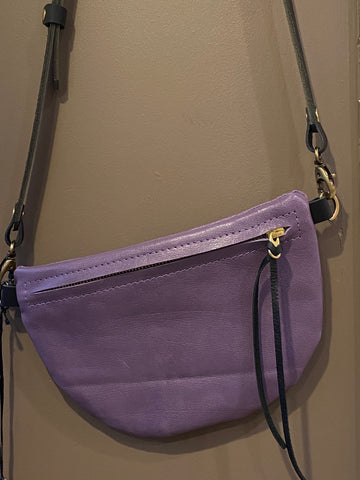 BANANA LEATHER BAG - PURPLE