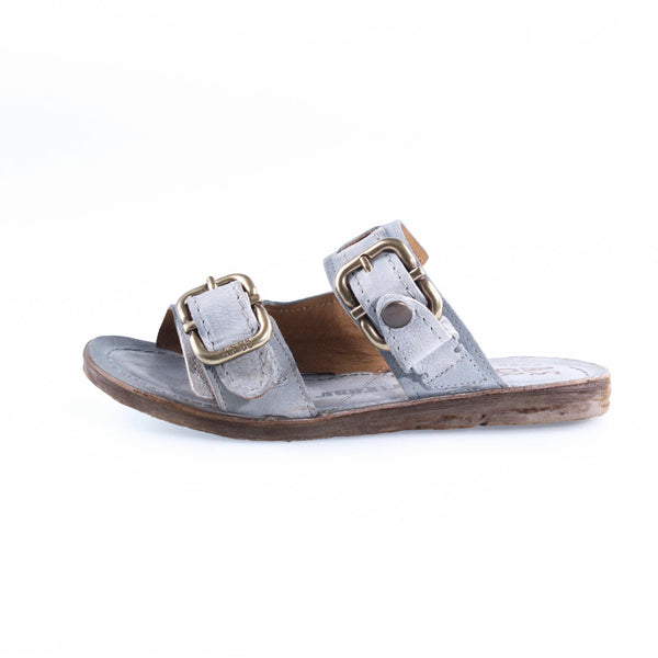 OASI BOLD SLIP ON SANDAL