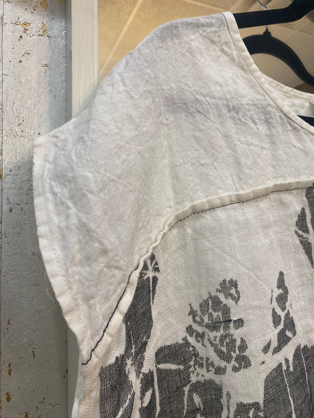 ABSTRACT PRINT LINEN TOP