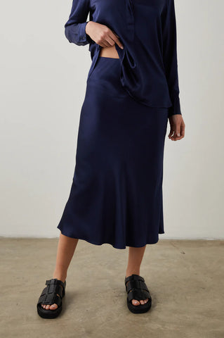 ANYA SKIRT - NAVY