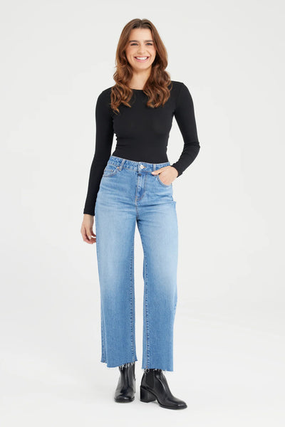 AURA WIDE LEG JEANS