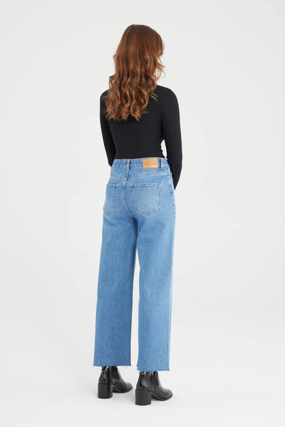AURA WIDE LEG JEANS