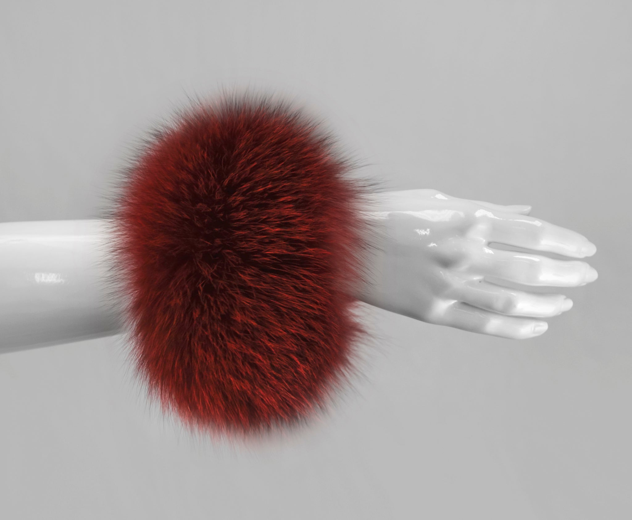 FUR SNAP CUFFS - RED WINE