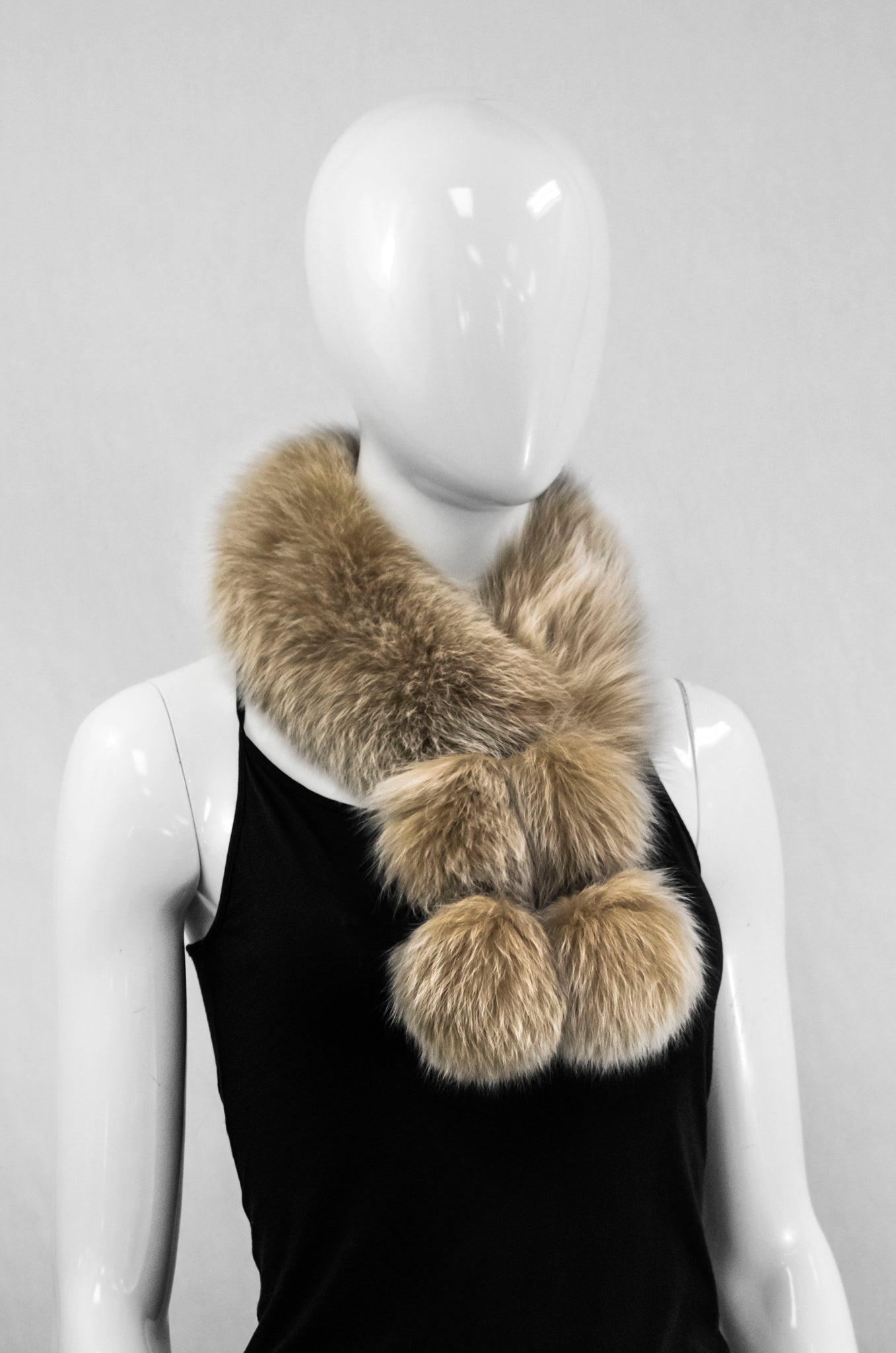 FOX FUR COLLAR - IVORY