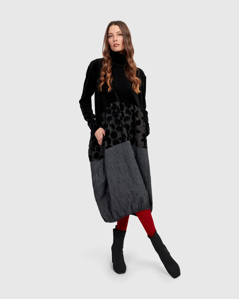 VANTA DRESS