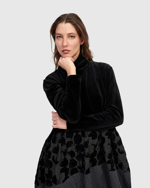 VANTA DRESS