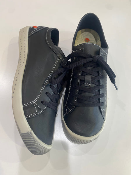 BLACK LEATHER SNEAKERS