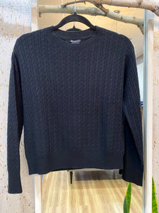 CABLE KNIT 100% CASHMERE SWEATER - BLACK