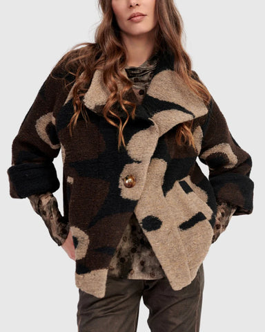 FLORAL COZY JACKET - ONE LEFT in size 6/8