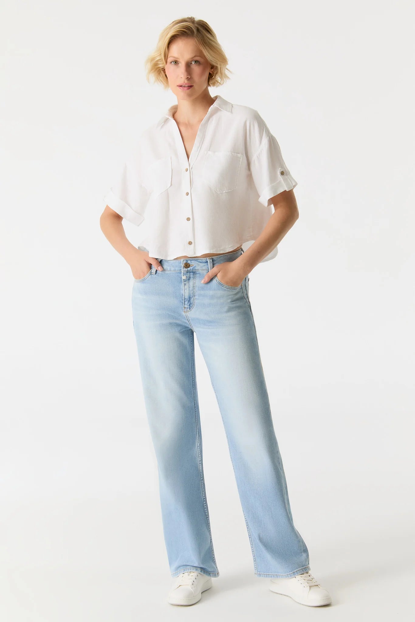 NOVA JEANS
