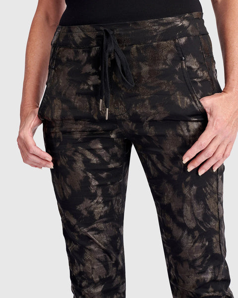 ICONIC STRETCH JEANS