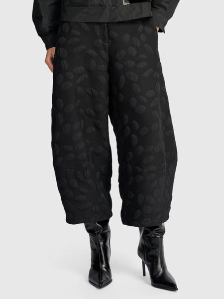 TEXTURED DOT BARREL PANTS