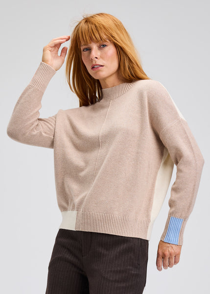 COLOUR BLOCK TRIM SWEATER