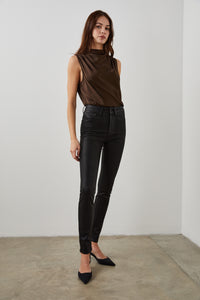 LARCHMONT SKINNY COATED JEANS